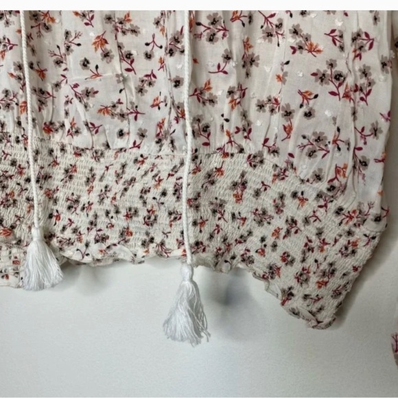 Carly Jean Los Angeles Alana Floral Long Sleeve Blouse - Picture 7 of 7